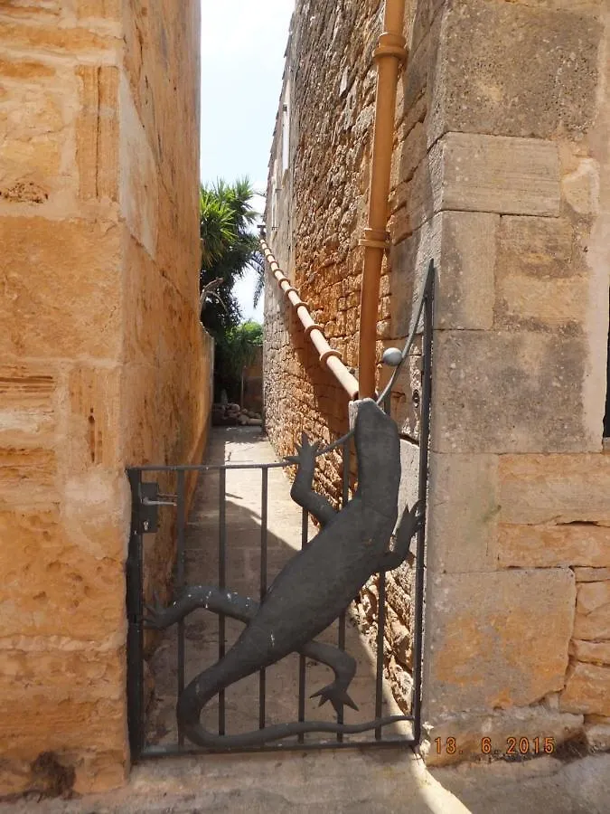 Lujosa Casa Mallorquina Restaurada Ses Salines  İspanya