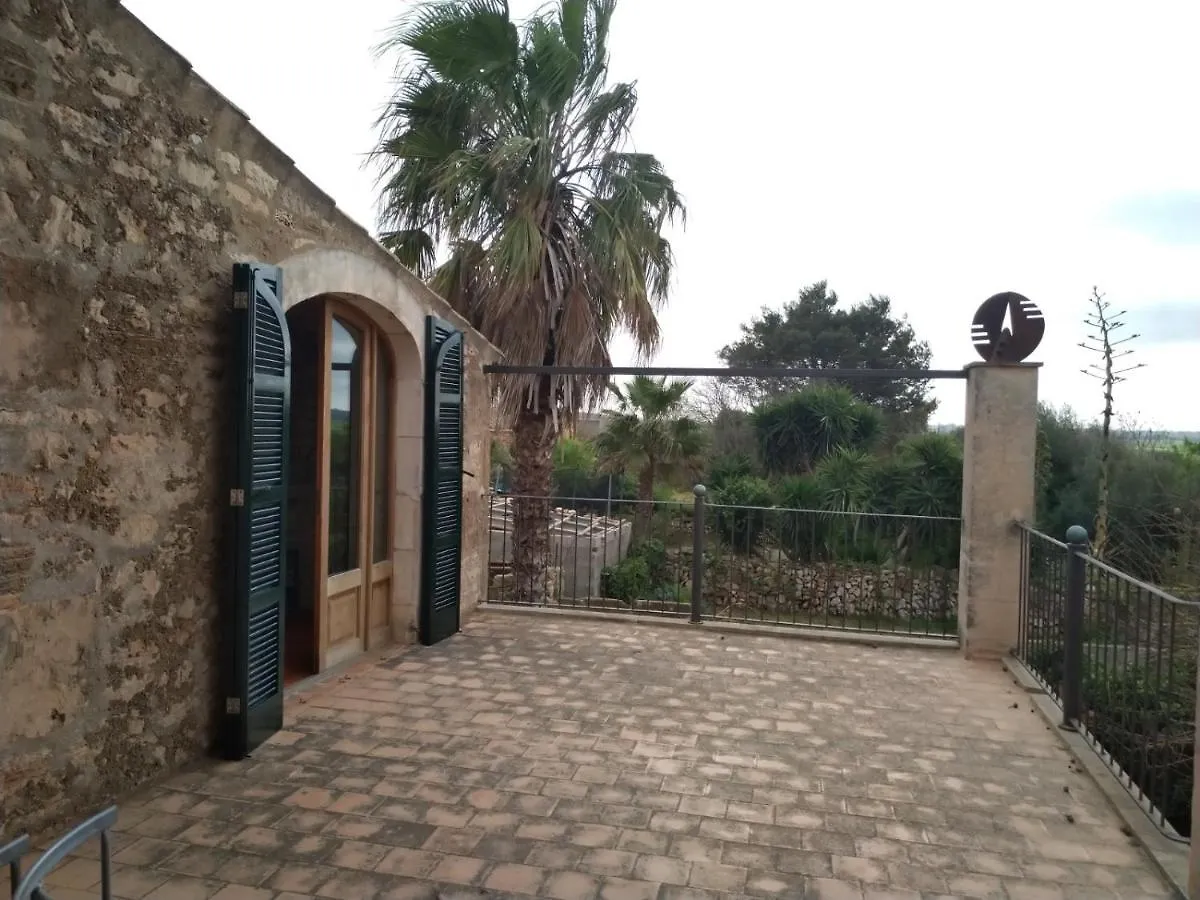 Lujosa Casa Mallorquina Restaurada Ses Salines