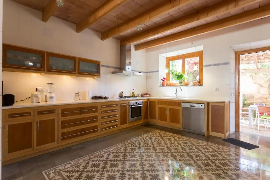 Lujosa Casa Mallorquina Restaurada Ses Salines